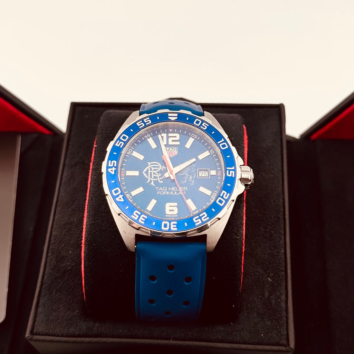 TAG HEUER AYE READY SPECIAL ORANGE or BLUE RANGERS FC WATCH